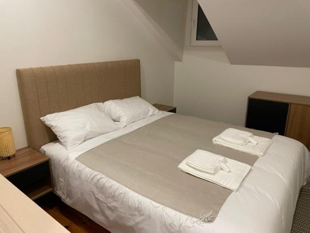Salero Guest House Loures Esterno foto
