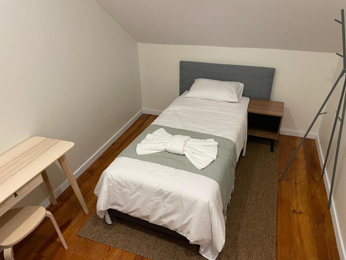 Salero Guest House Loures Esterno foto