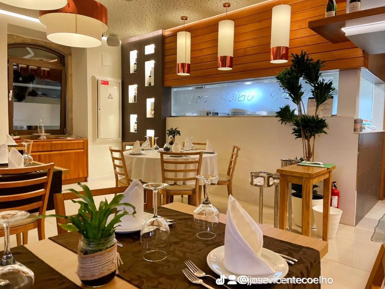 Salero Guest House Loures Esterno foto
